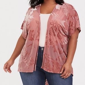 NWOT Torrid 3X/4X rose velvet kimono